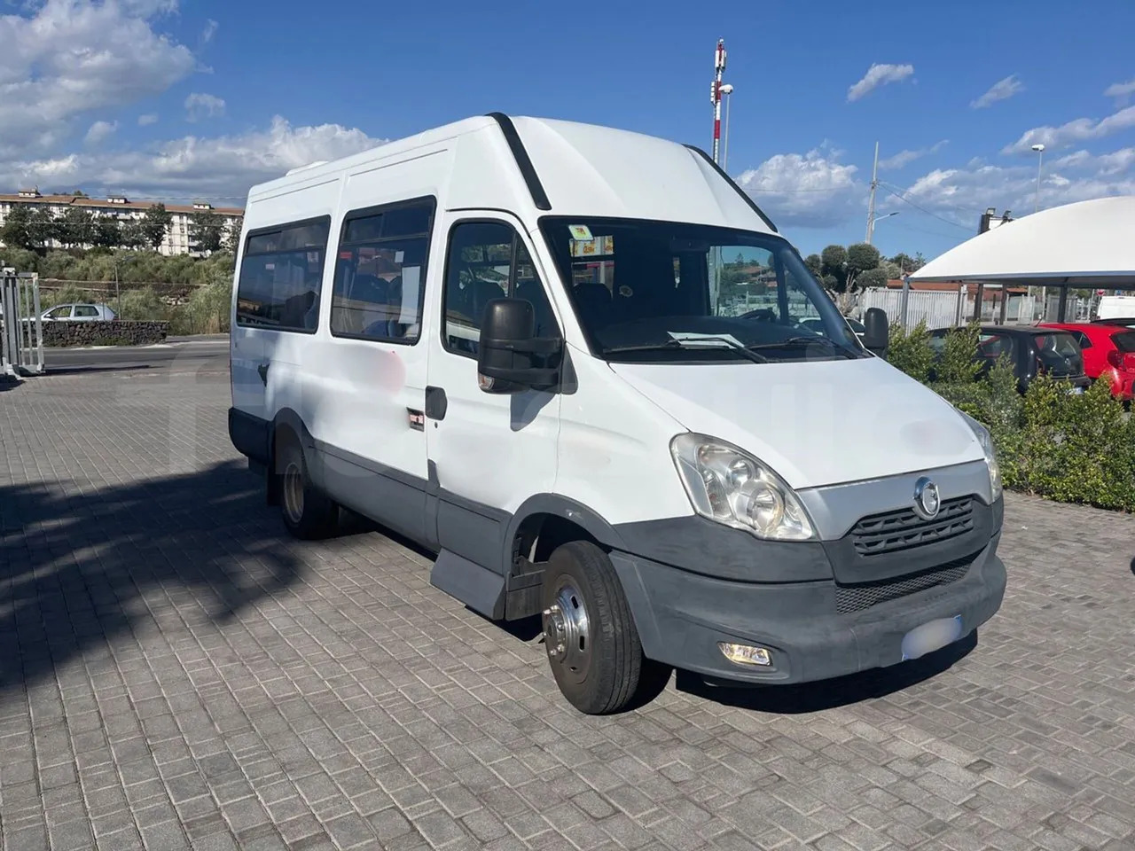 Iveco Daily - 长途客车:图1 Iveco Daily - 长途客车:图1
