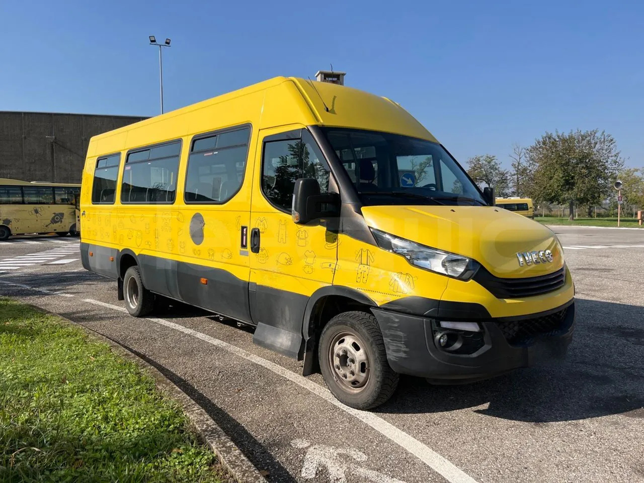Iveco Daily - 校車:图1 Iveco Daily - 校車:图1