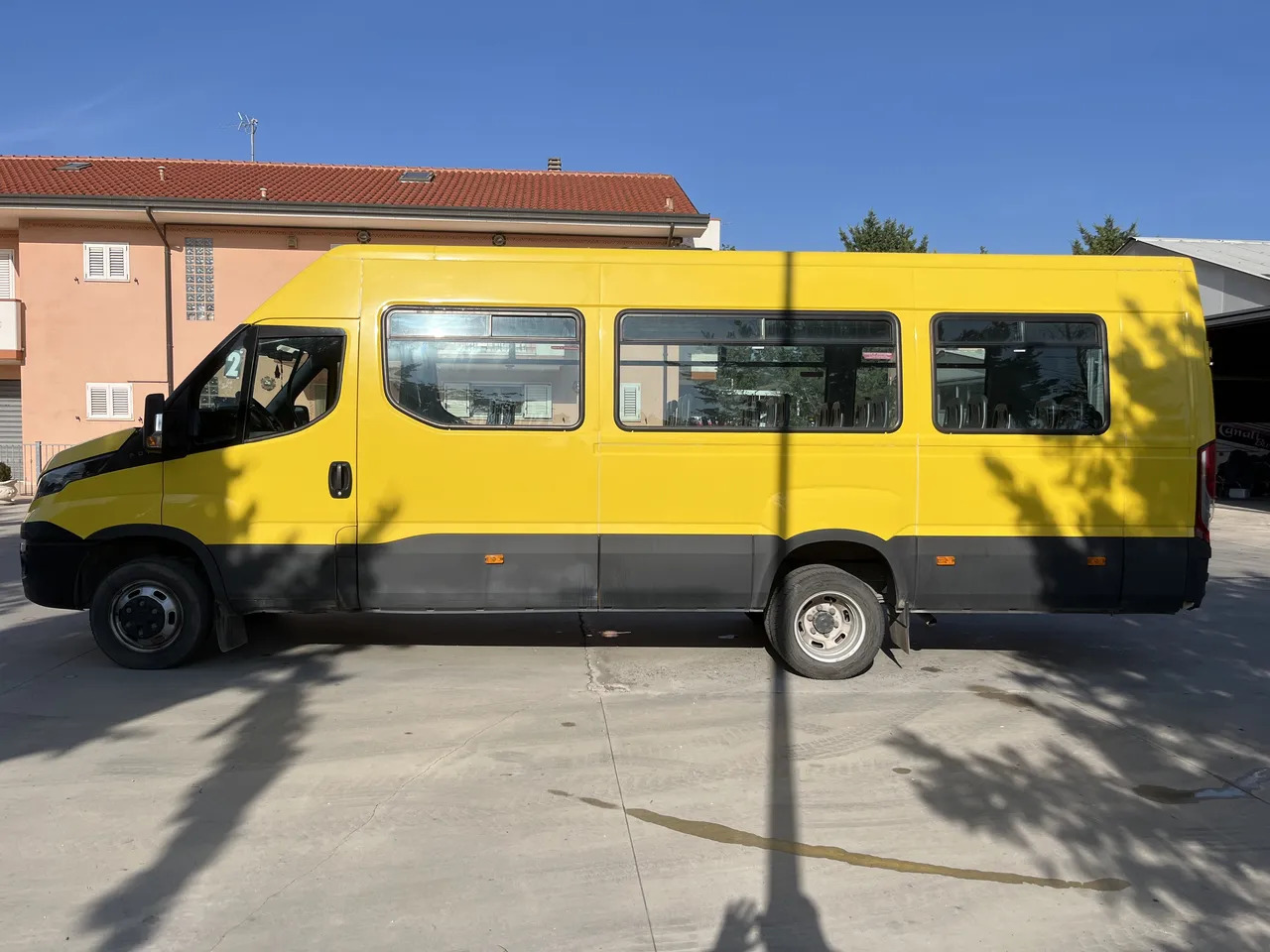 校車 Iveco Daily：图6
