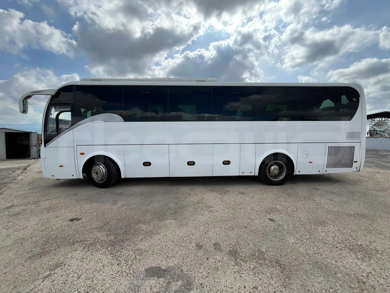 King Long XMQ6996 - 长途客车:图5 King Long XMQ6996 - 长途客车:图5