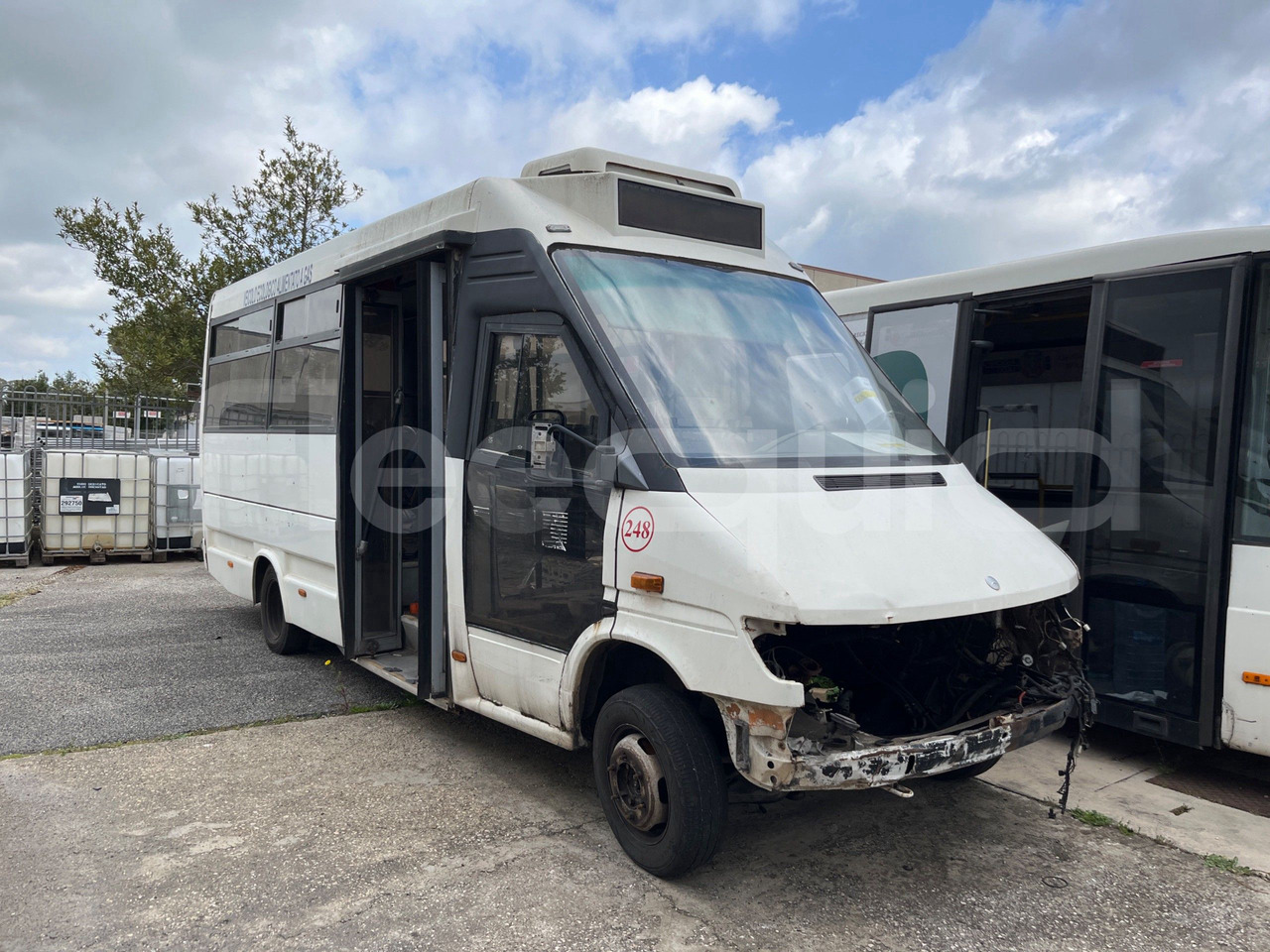 Mercedes-Benz 414T - 小型巴士, 小型客车:图1 Mercedes-Benz 414T - 小型巴士, 小型客车:图1