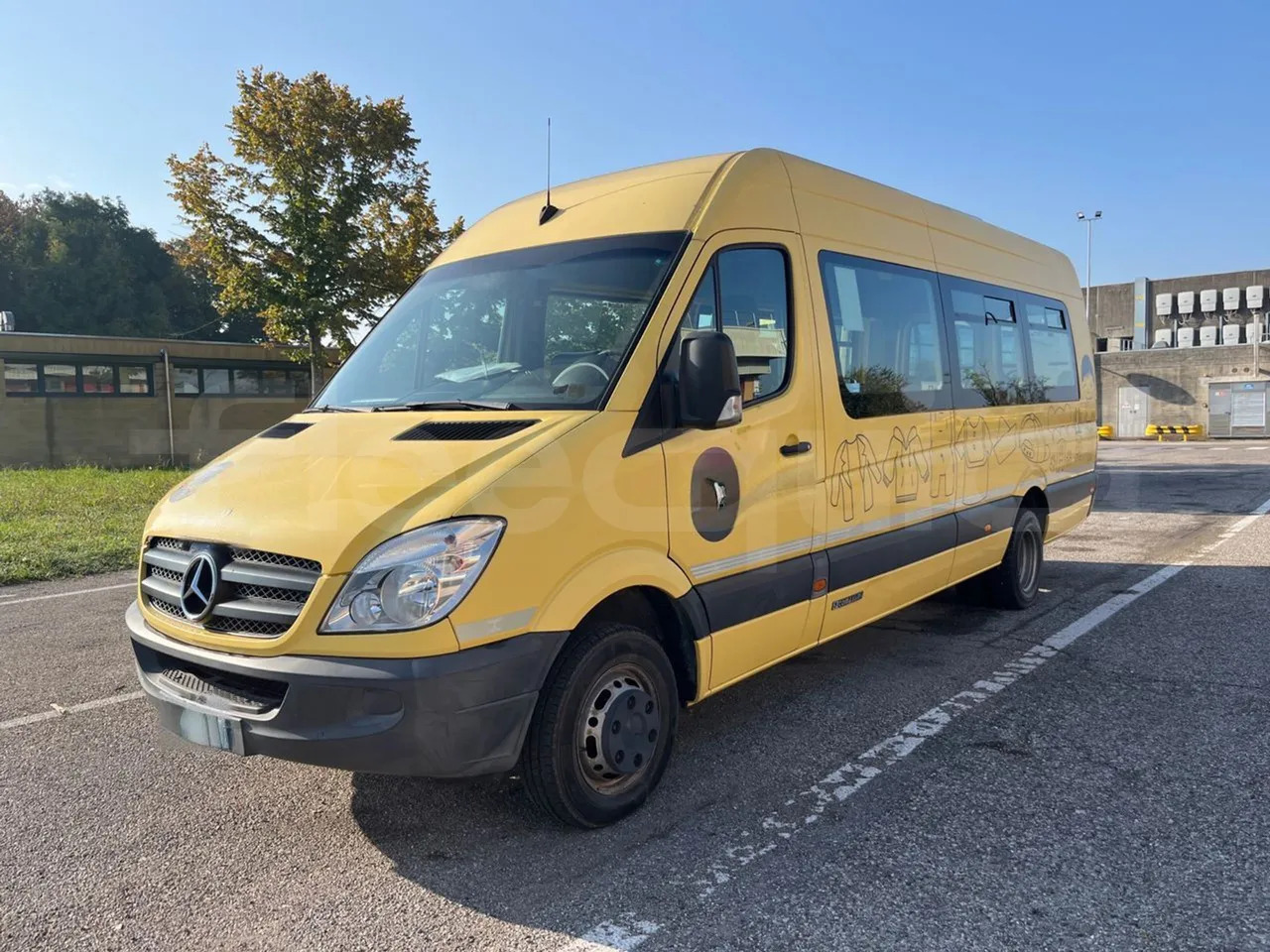 Mercedes-Benz Sprinter - 校車:图4 Mercedes-Benz Sprinter - 校車:图4
