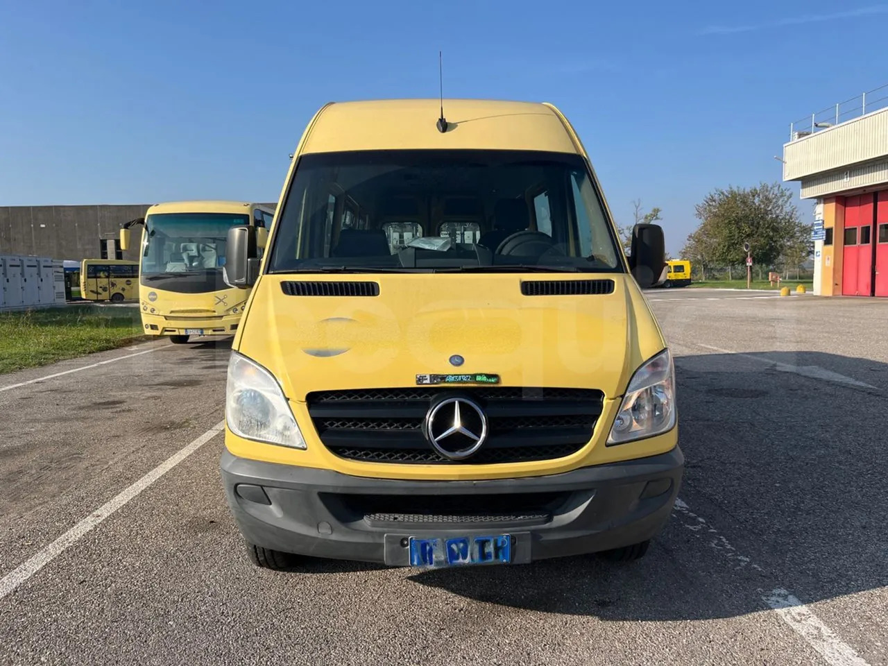 Mercedes-Benz Sprinter - 校車:图2 Mercedes-Benz Sprinter - 校車:图2