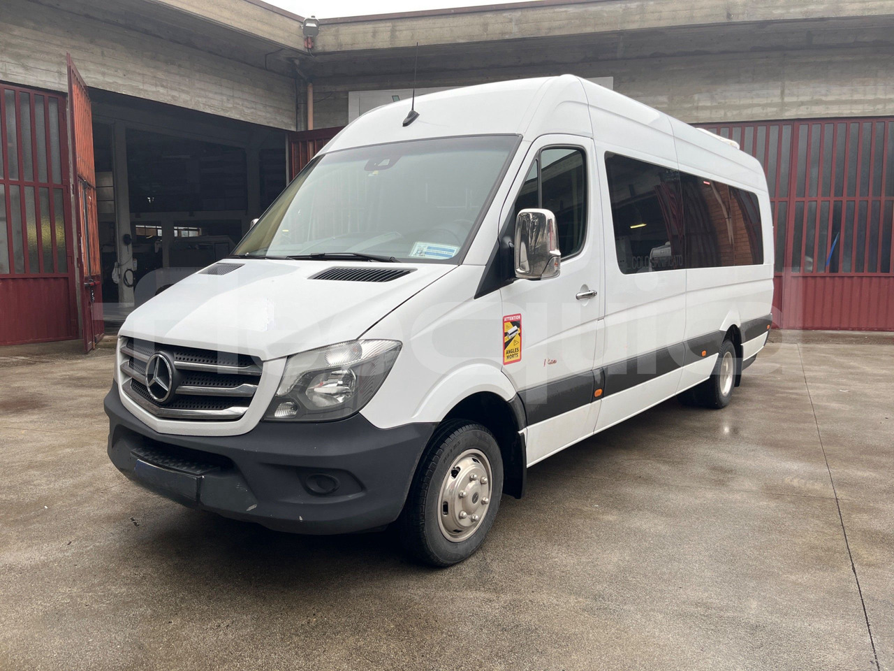 Mercedes-Benz Sprinter - 长途客车:图4 Mercedes-Benz Sprinter - 长途客车:图4