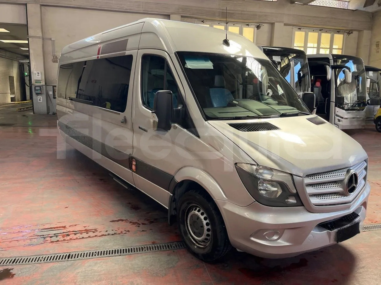Mercedes-Benz Sprinter - 小型巴士, 小型客车:图1 Mercedes-Benz Sprinter - 小型巴士, 小型客车:图1