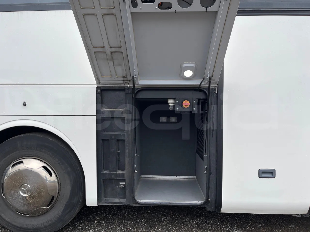 长途客车 Mercedes-Benz Tourismo：图17
