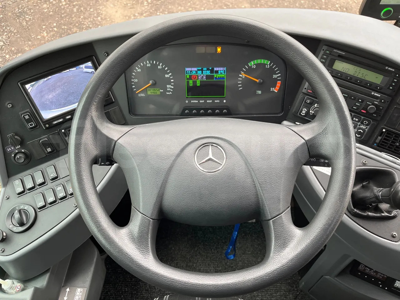 长途客车 Mercedes-Benz Tourismo：图25