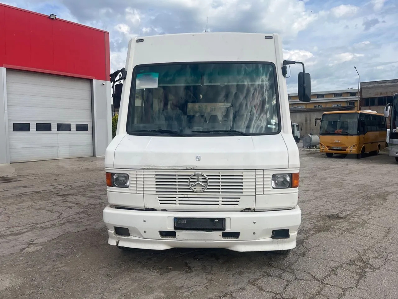 Mercedes-Benz Vario - 小型巴士, 小型客车:图1 Mercedes-Benz Vario - 小型巴士, 小型客车:图1