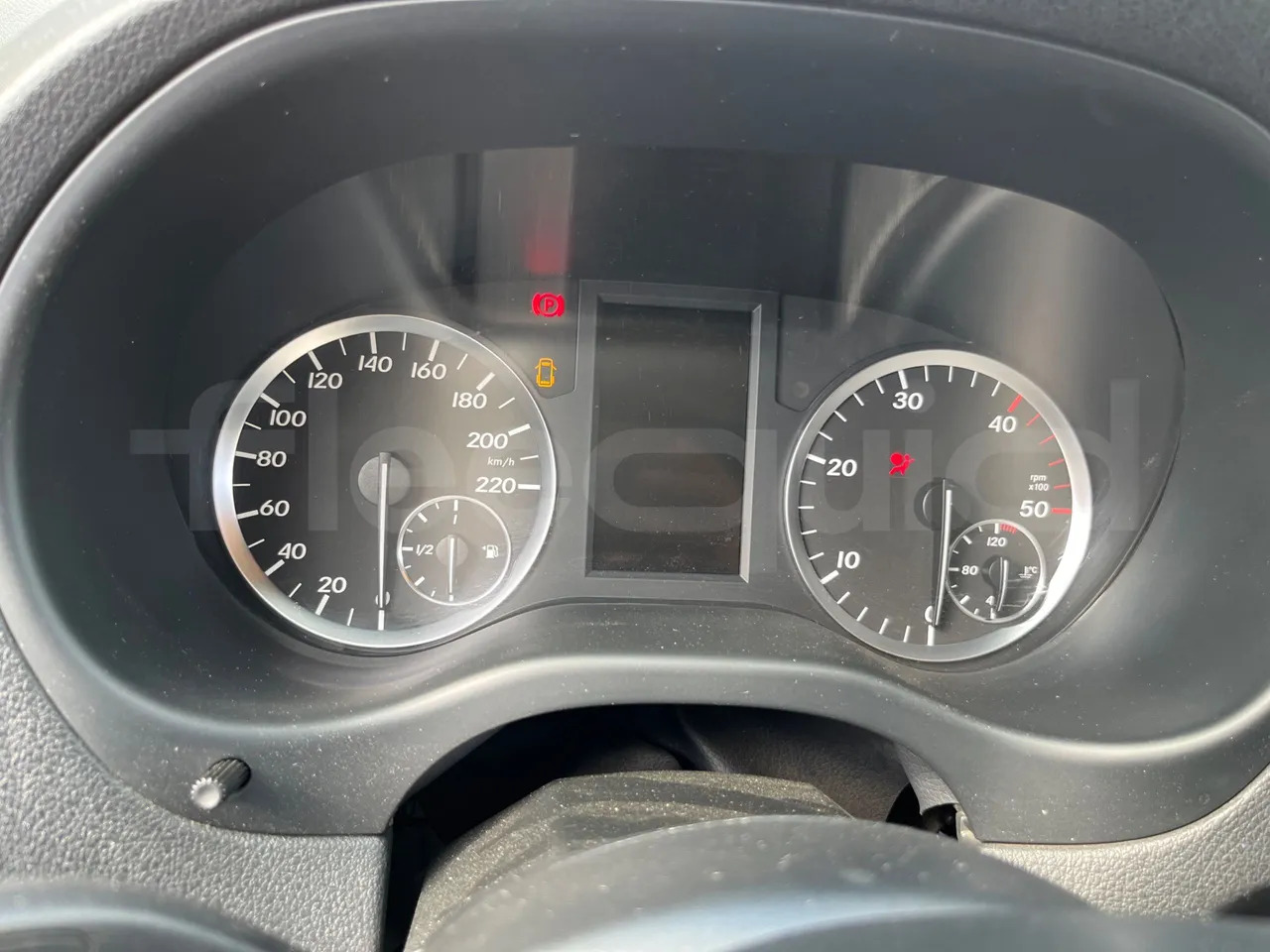 Mercedes-Benz Vito Tourer - 郊区巴士:图3 Mercedes-Benz Vito Tourer - 郊区巴士:图3