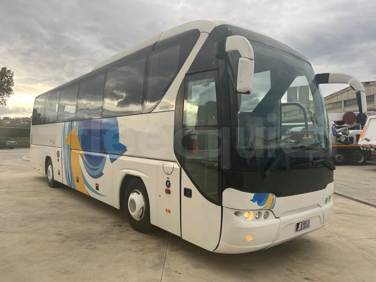 Neoplan Tourliner - 长途客车:图1 Neoplan Tourliner - 长途客车:图1