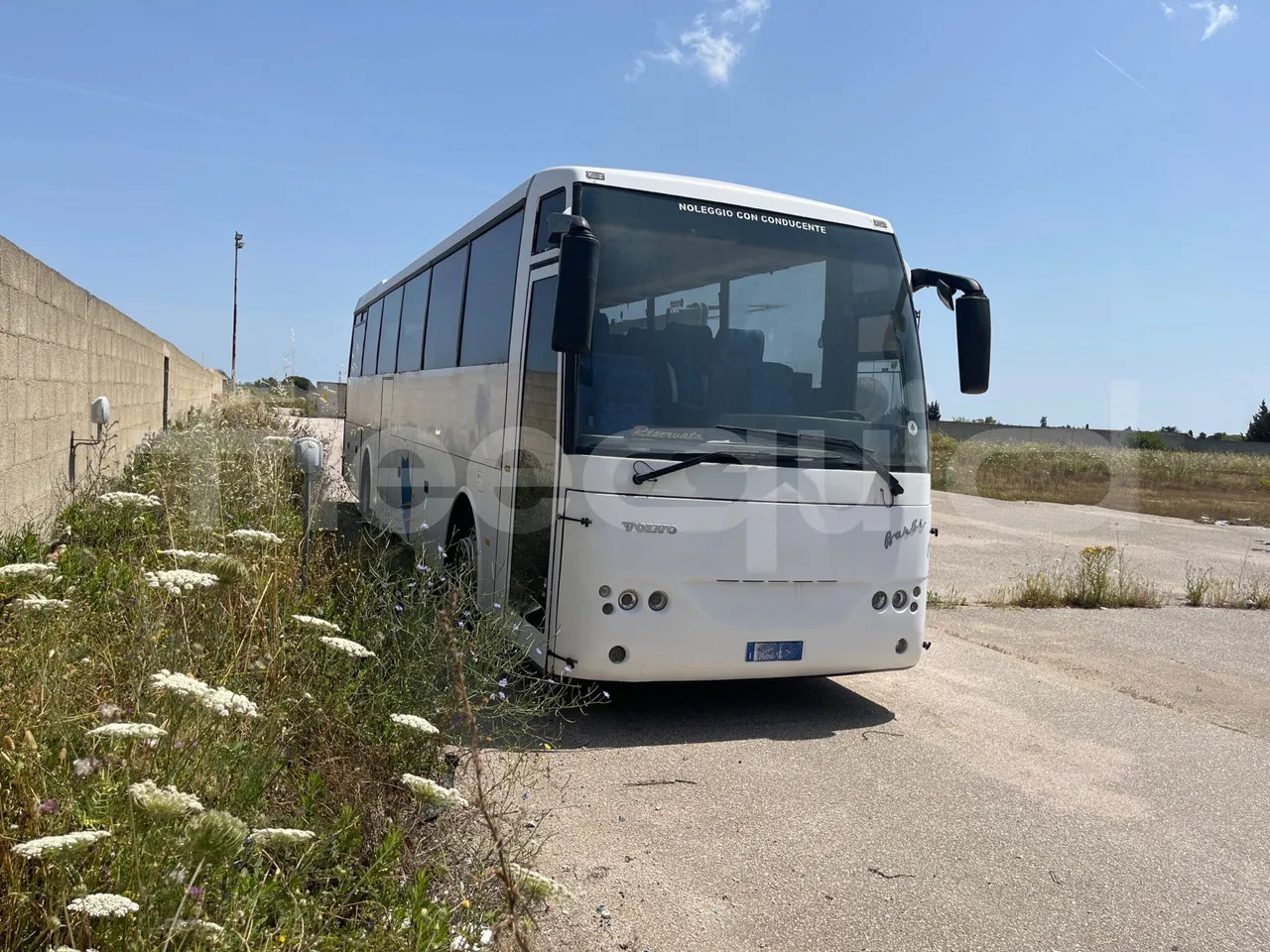 Volvo Barbi Echo - 长途客车:图1 Volvo Barbi Echo - 长途客车:图1