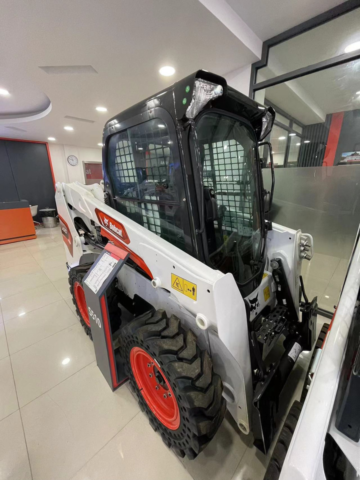 BOBCAT S510-C4 - 滑移装载机:图2 BOBCAT S510-C4 - 滑移装载机:图2