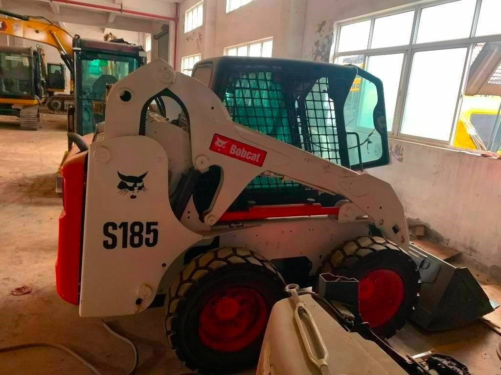 Bobcat S 185  - 滑移装载机:图4 Bobcat S 185  - 滑移装载机:图4