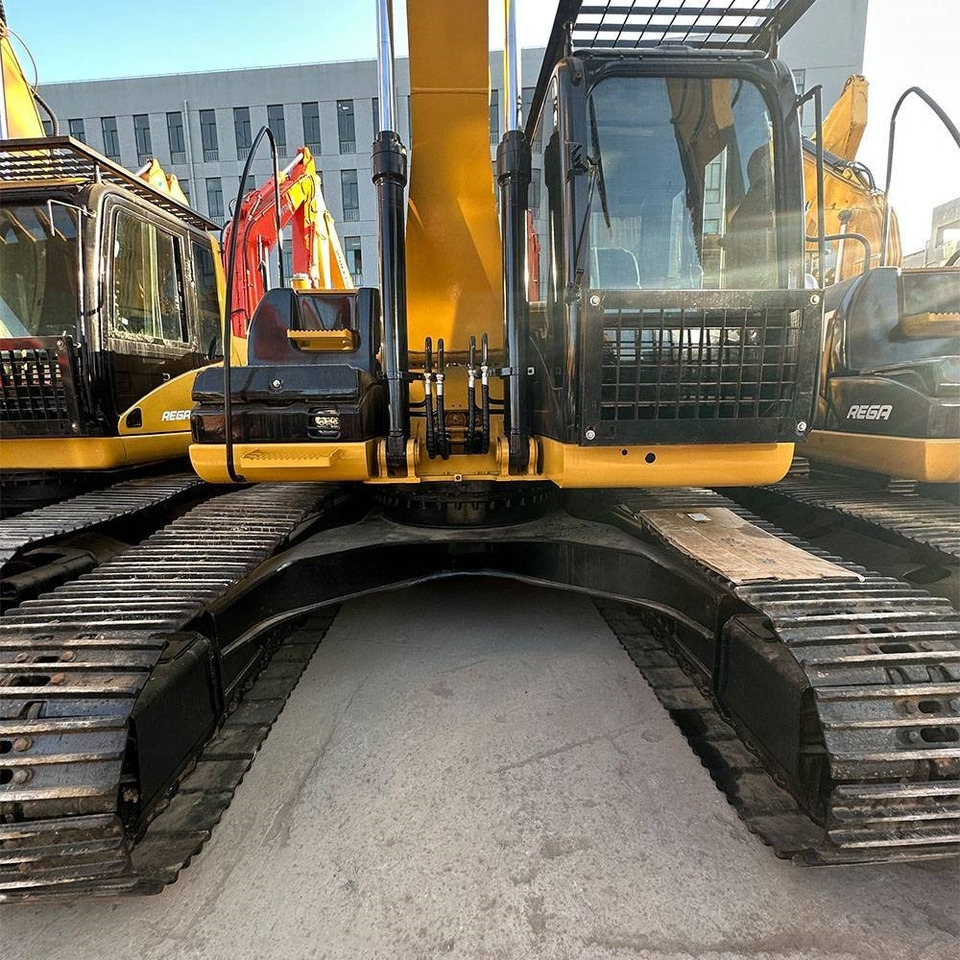 CAT 323 D L - 履带式挖掘机:图2 CAT 323 D L - 履带式挖掘机:图2