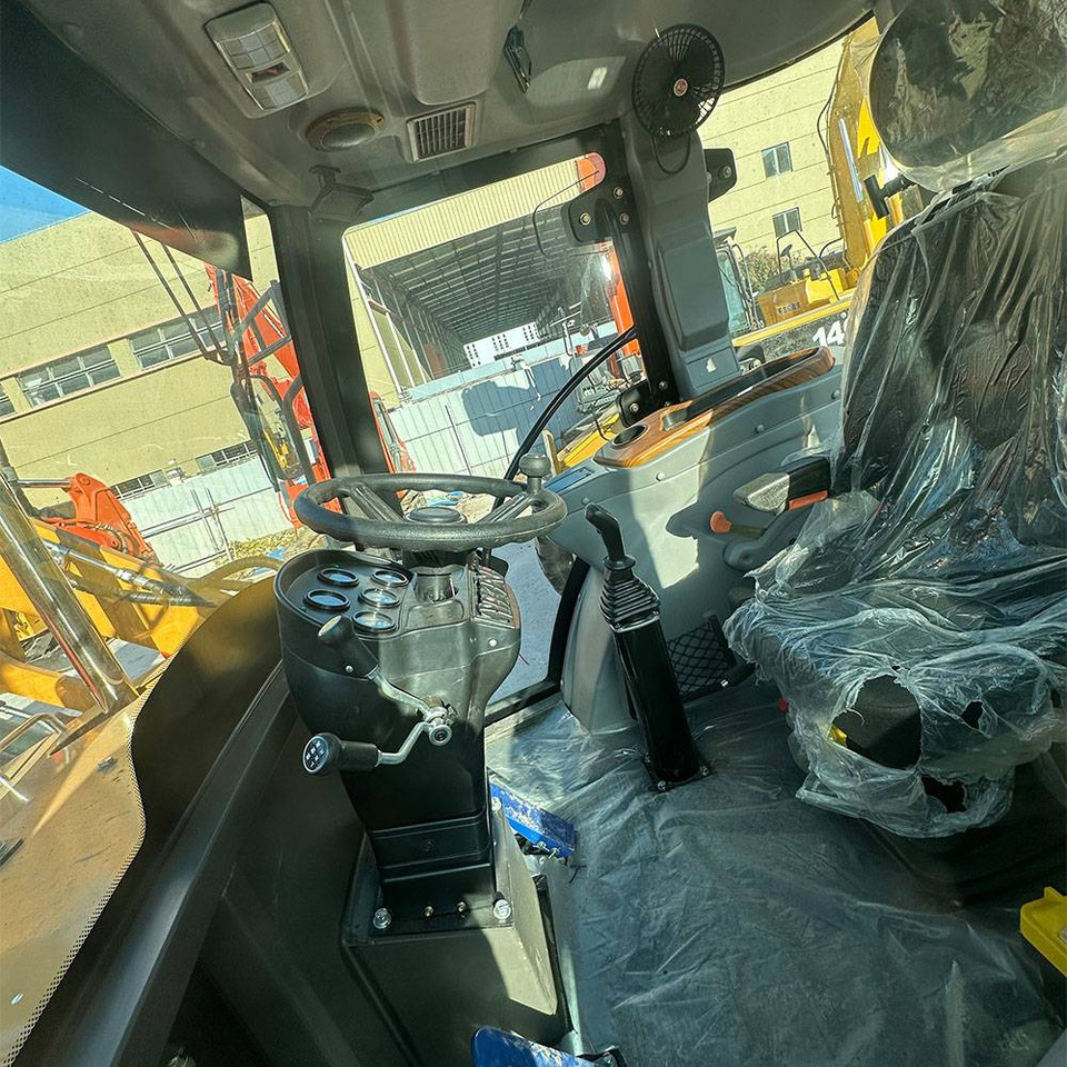 CATERPILLAR 420F - 反铲装载机:图4 CATERPILLAR 420F - 反铲装载机:图4