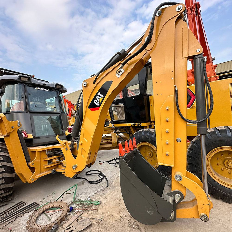 CATERPILLAR 420F - 反铲装载机:图1 CATERPILLAR 420F - 反铲装载机:图1
