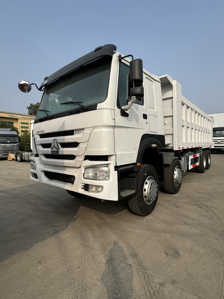 HOWO 8x4 - 自卸车:图1 HOWO 8x4 - 自卸车:图1