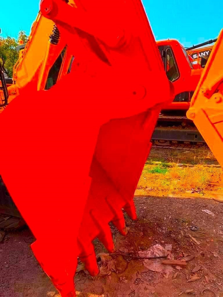 Hitachi Zaxis 240 - 履带式挖掘机:图4 Hitachi Zaxis 240 - 履带式挖掘机:图4
