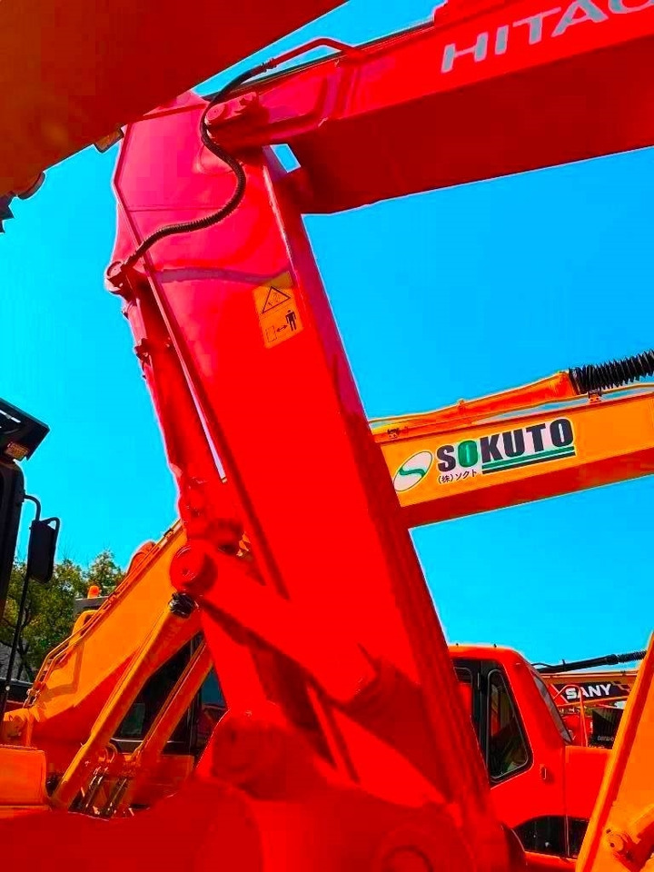 Hitachi Zaxis 240 - 履带式挖掘机:图3 Hitachi Zaxis 240 - 履带式挖掘机:图3