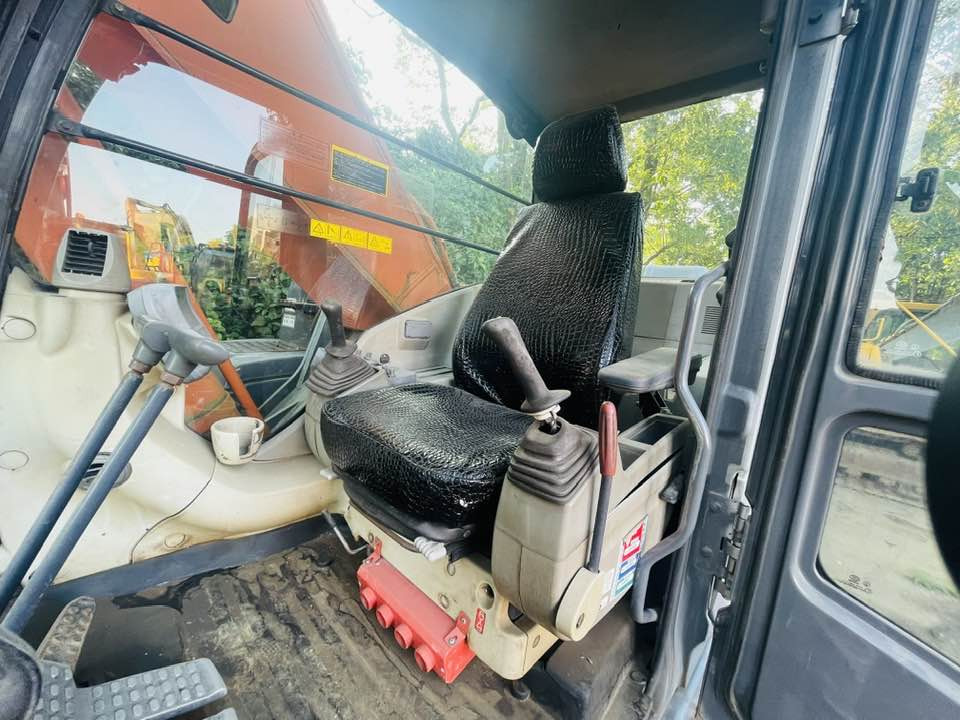 Hitachi Zaxis 350H - 挖掘机:图2 Hitachi Zaxis 350H - 挖掘机:图2