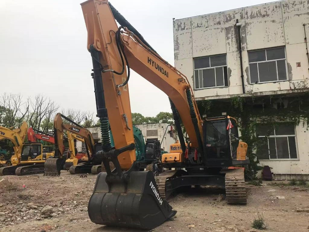 Hyundai 305LC-9S - 履带式挖掘机:图3 Hyundai 305LC-9S - 履带式挖掘机:图3
