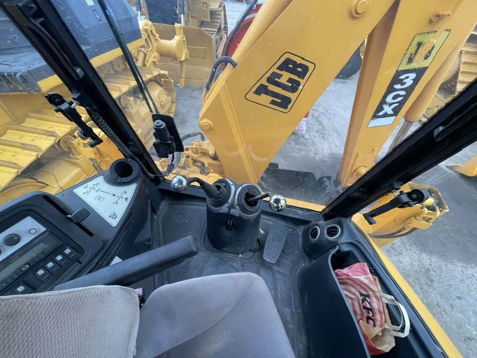 JCB 3CX - 反铲装载机:图3 JCB 3CX - 反铲装载机:图3