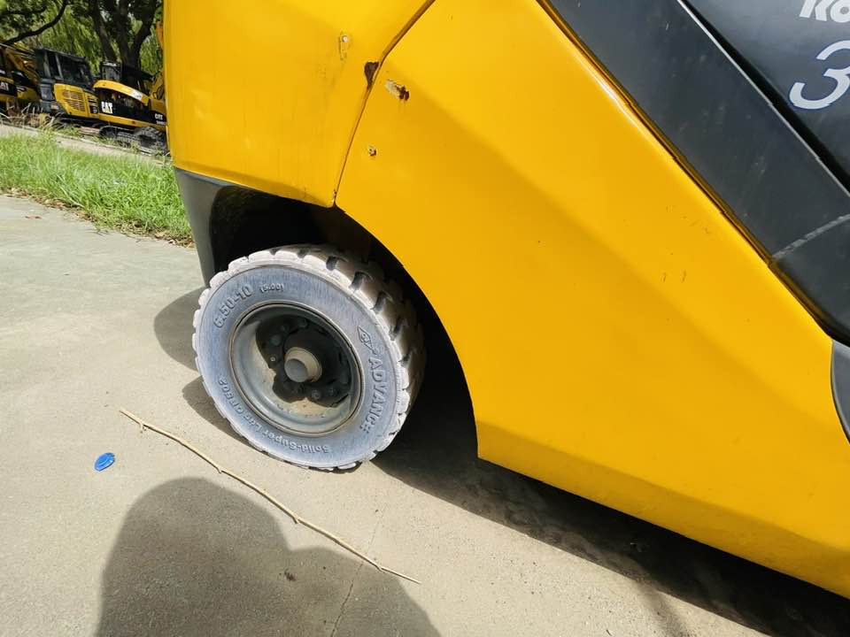 Komatsu 30 series - 液化石油气叉车:图2 Komatsu 30 series - 液化石油气叉车:图2