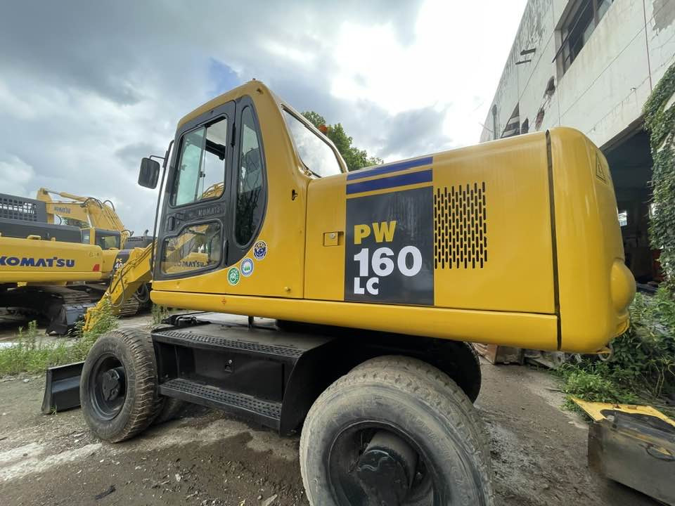 Komatsu PC160LC - 轮式挖掘机:图1 Komatsu PC160LC - 轮式挖掘机:图1