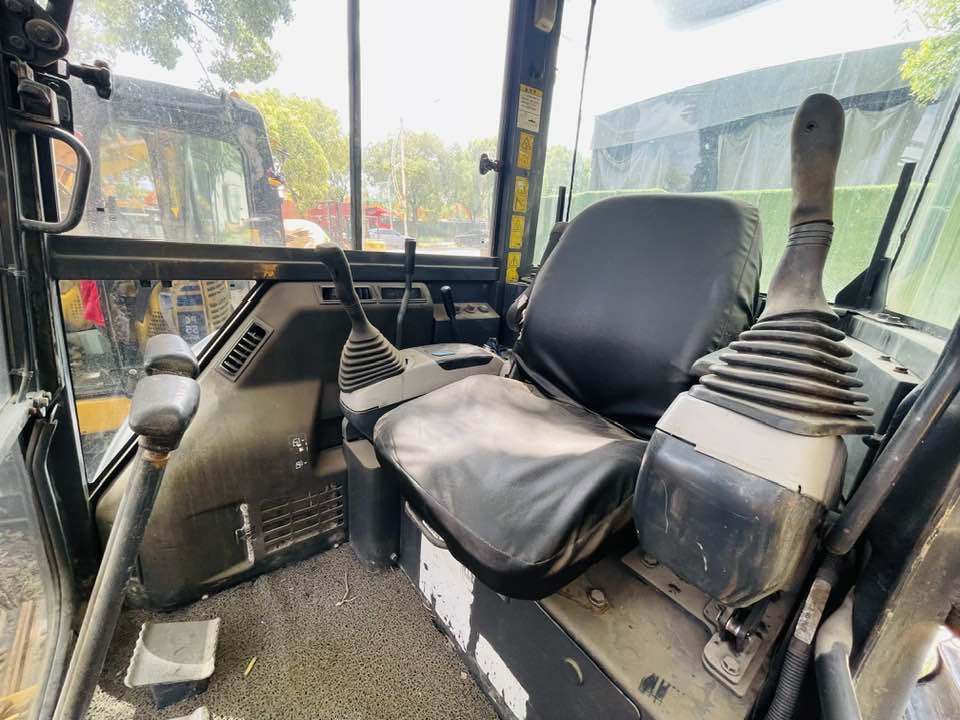 挖掘机 Komatsu PC55MR：图7