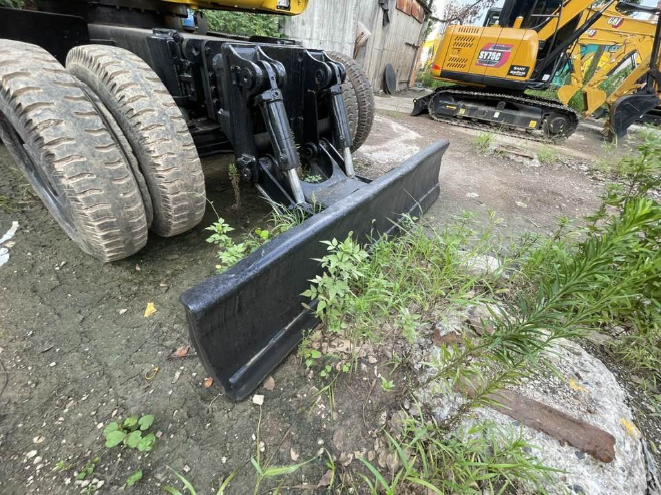 Komatsu PW160 - 轮式挖掘机:图3 Komatsu PW160 - 轮式挖掘机:图3