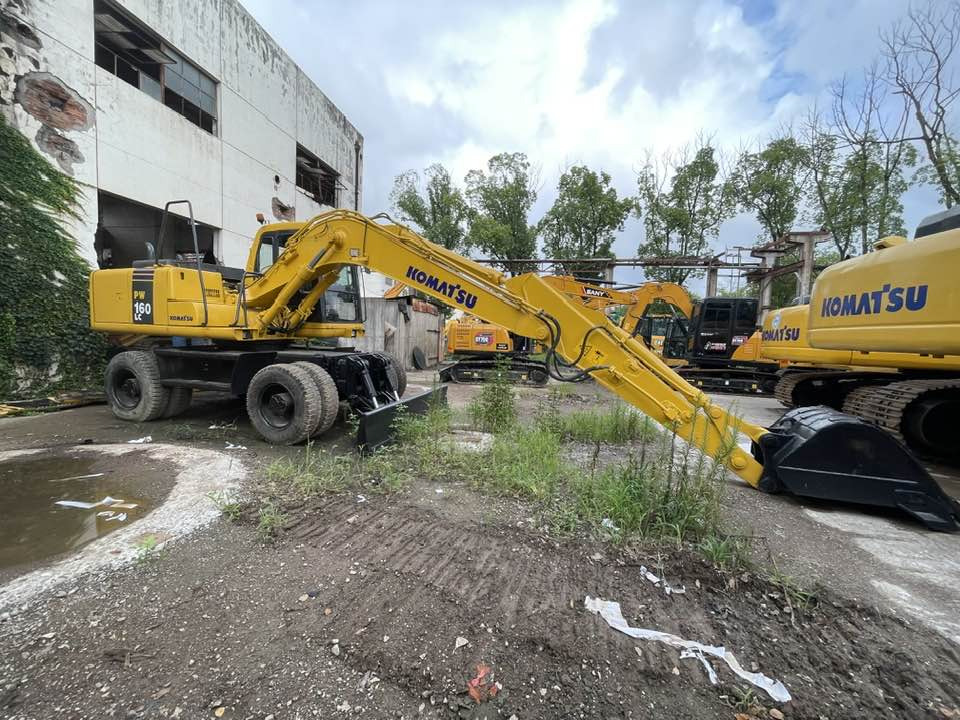 Komatsu PW160 - 轮式挖掘机:图1 Komatsu PW160 - 轮式挖掘机:图1