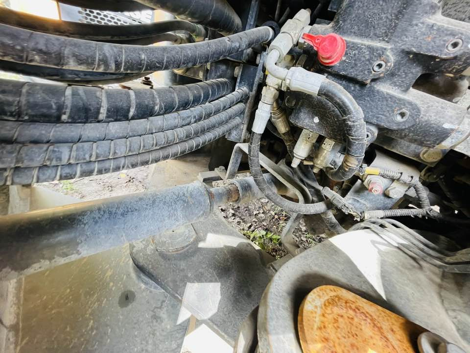 Komatsu WA380-8 - 轮式装载机:图3 Komatsu WA380-8 - 轮式装载机:图3