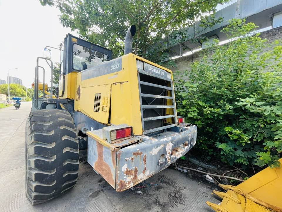 Komatsu WA380 - 轮式装载机:图3 Komatsu WA380 - 轮式装载机:图3