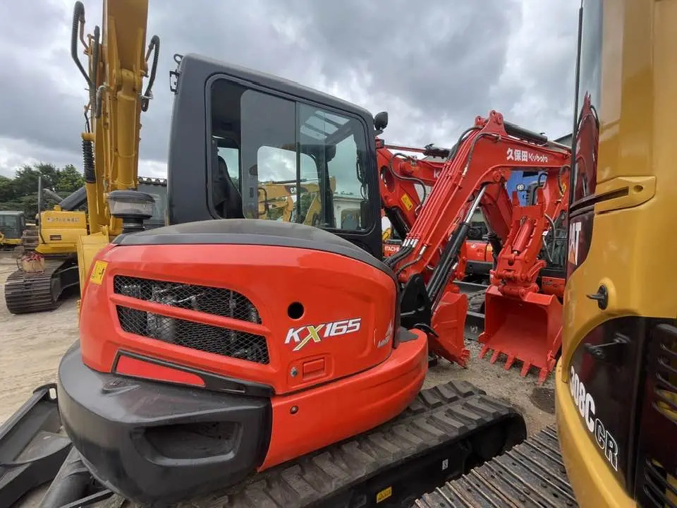 Kubota KX165-5 - 小型挖掘机:图5 Kubota KX165-5 - 小型挖掘机:图5