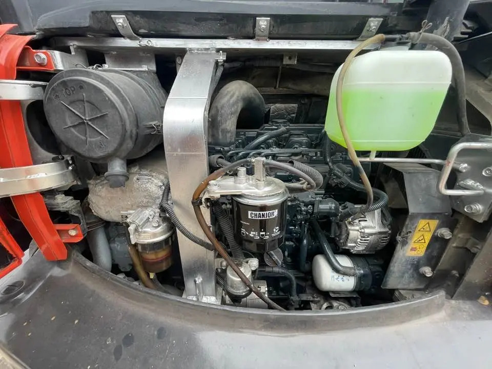 Kubota KX165-5 - 小型挖掘机:图3 Kubota KX165-5 - 小型挖掘机:图3