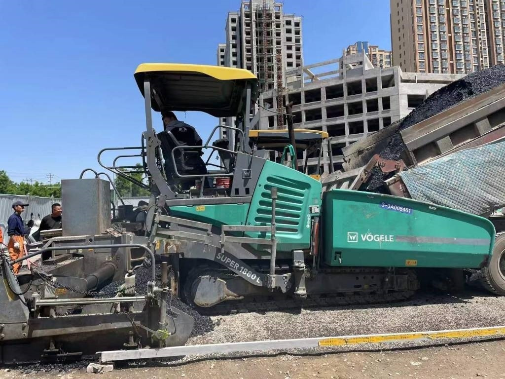 Vögele Super 1880L  - 沥青铺路机:图1 Vögele Super 1880L  - 沥青铺路机:图1