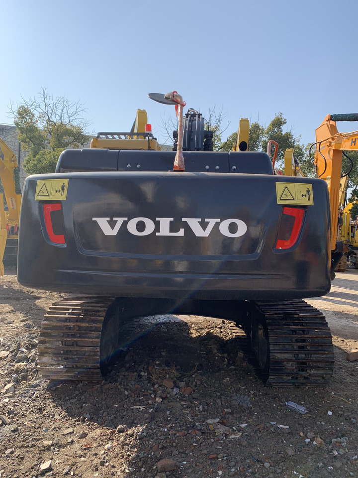 Volvo EC210D - 轮式挖掘机:图2 Volvo EC210D - 轮式挖掘机:图2