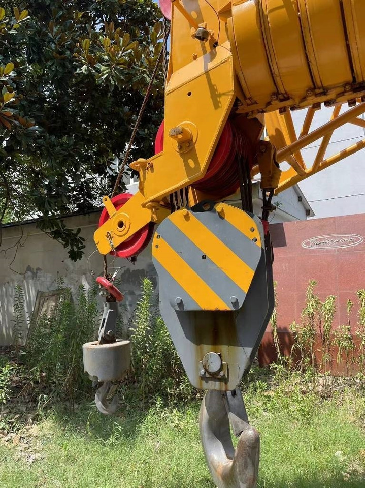 XCMG QY70K-II - 全地形起重机:图3 XCMG QY70K-II - 全地形起重机:图3