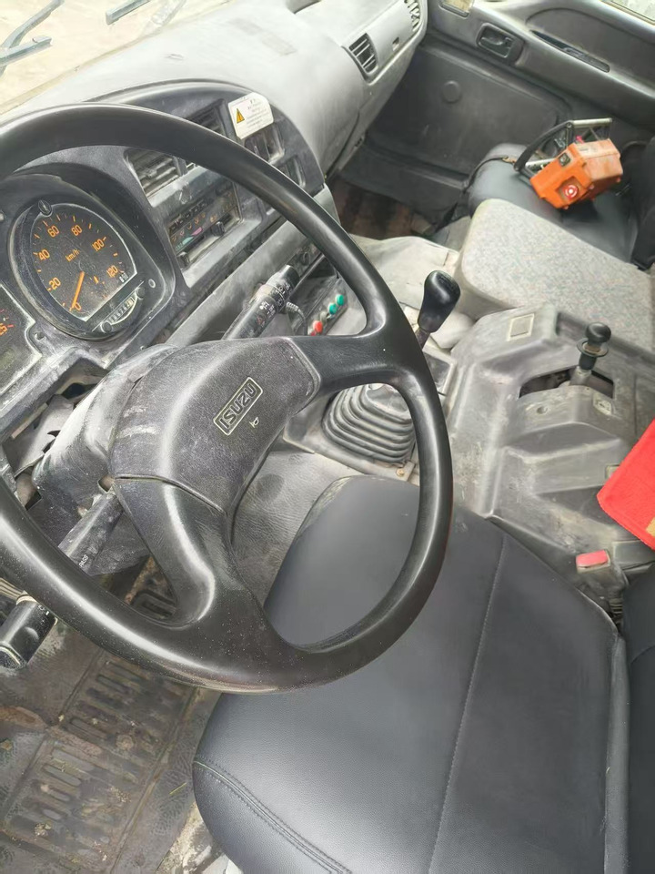 ZOOMLION ZLJ5335THB - 混凝土泵车:图5 ZOOMLION ZLJ5335THB - 混凝土泵车:图5