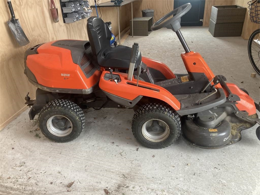 Husqvarna R214TC - 园林割草机:图1 Husqvarna R214TC - 园林割草机:图1