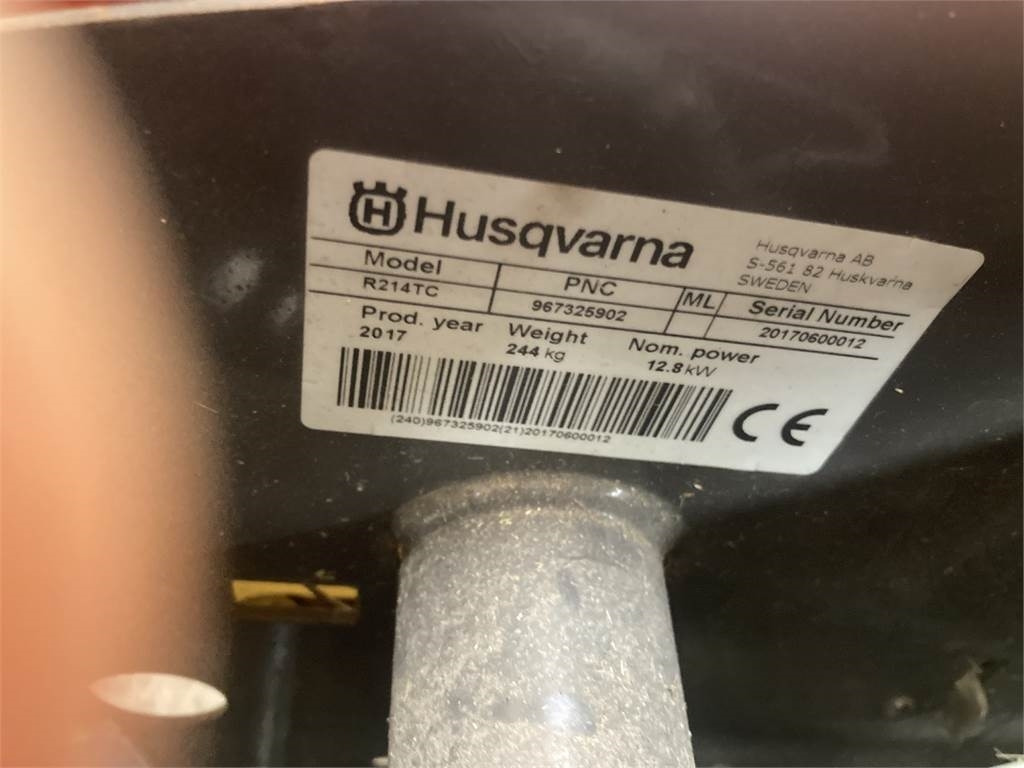 Husqvarna R214TC - 园林割草机:图2 Husqvarna R214TC - 园林割草机:图2