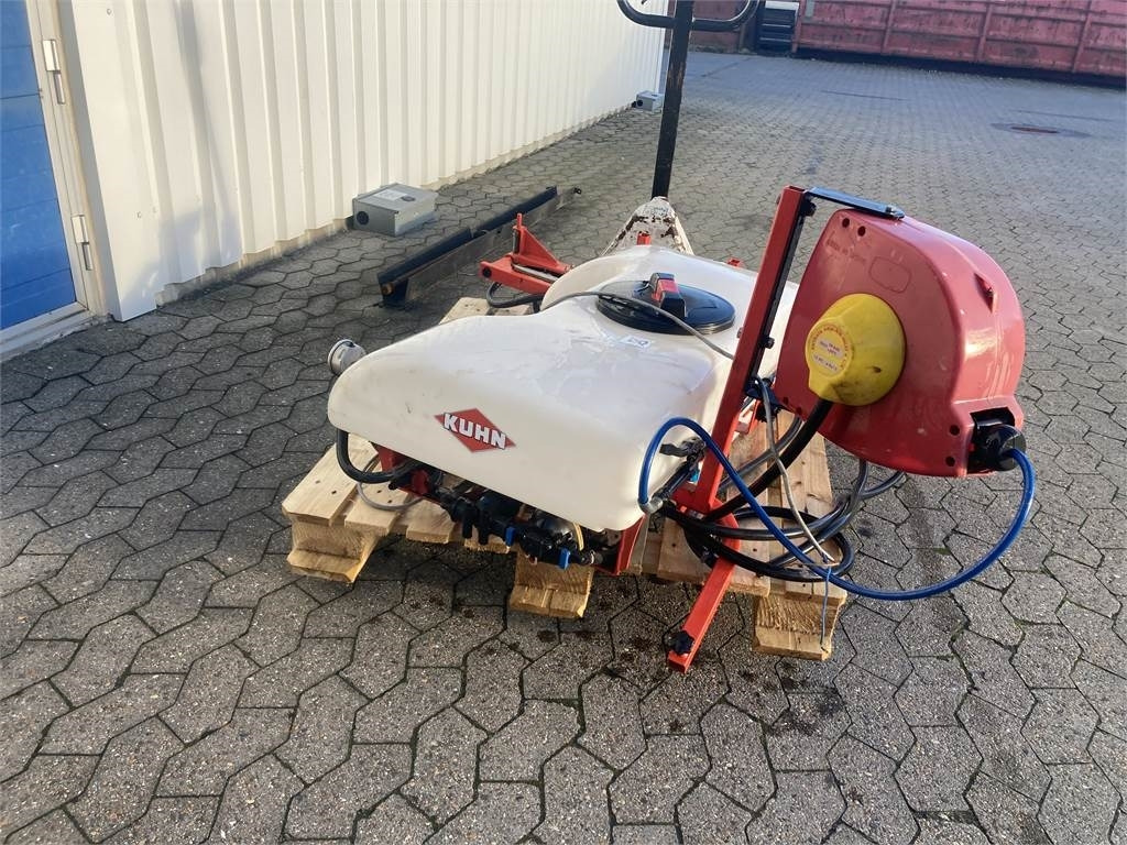 Kuhn EVOLIS Q80 - 拖拉机悬挂式喷雾机:图1 Kuhn EVOLIS Q80 - 拖拉机悬挂式喷雾机:图1