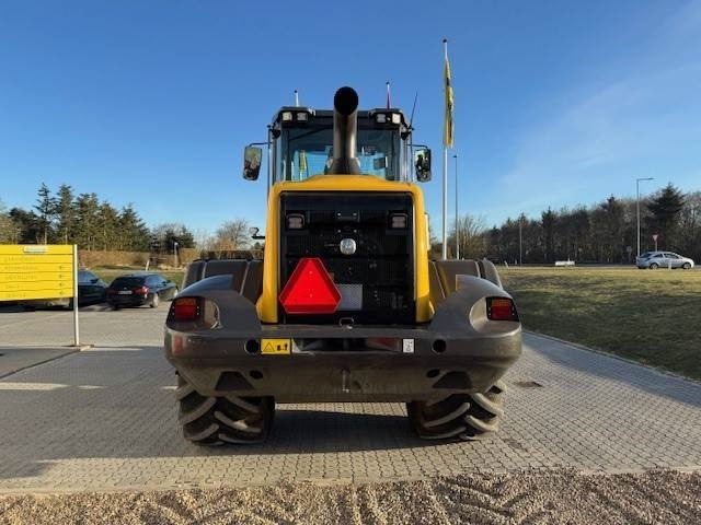 New Holland W170D2 TRIN 5-Z - 轮式装载机:图4 New Holland W170D2 TRIN 5-Z - 轮式装载机:图4