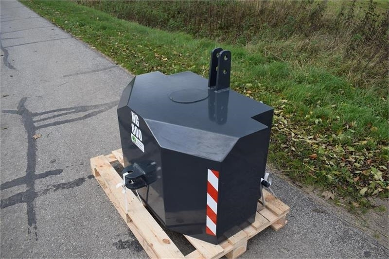 - - - 800 kilo J-Maskiner - 对重装置 适用于 农业机械:图2 - - - 800 kilo J-Maskiner - 对重装置 适用于 农业机械:图2