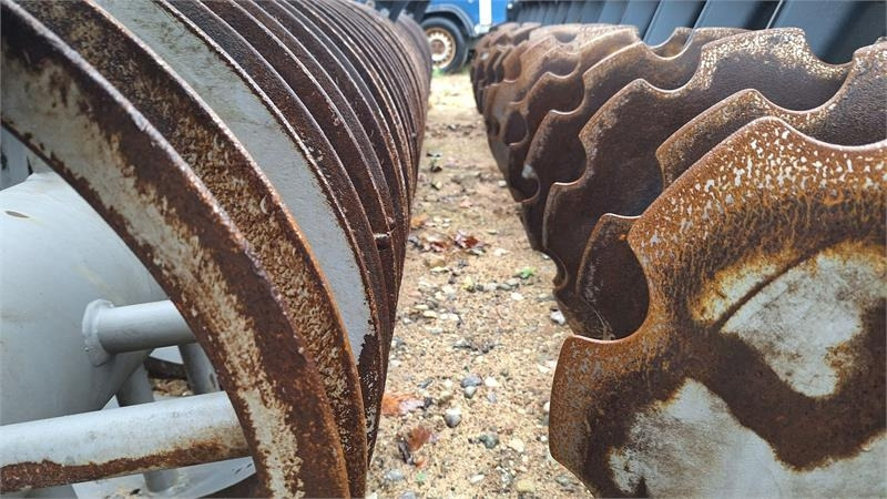 Agro - TOM 4 Meters DISC HARVE - 圆盘耙:图4 Agro - TOM 4 Meters DISC HARVE - 圆盘耙:图4