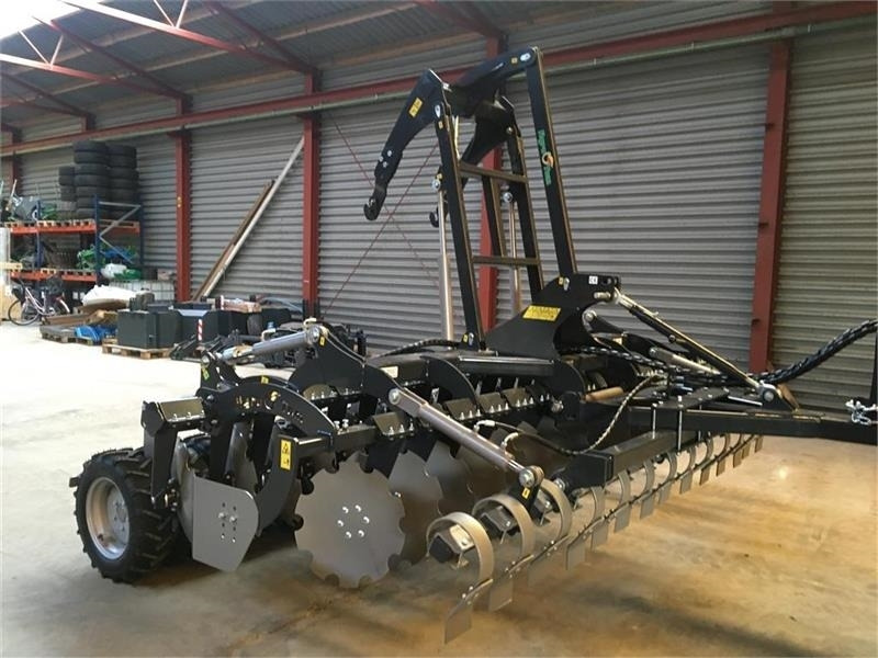 Agro - TOM 4 m. bugseret med slæbeplanke - 圆盘耙:图1 Agro - TOM 4 m. bugseret med slæbeplanke - 圆盘耙:图1