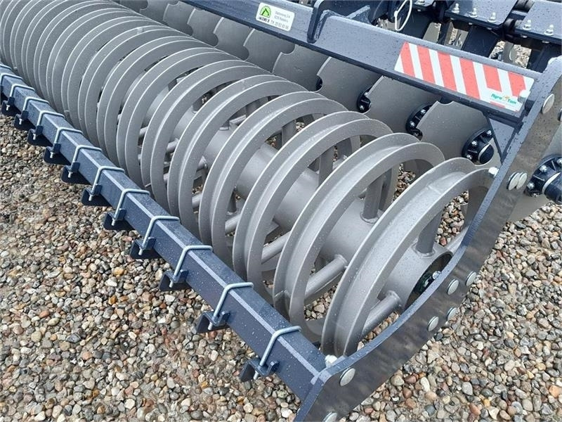 Agro - TOM 6 Meter discharve Agro-Tom 6 m. bugseret di - 圆盘耙:图5 Agro - TOM 6 Meter discharve Agro-Tom 6 m. bugseret di - 圆盘耙:图5