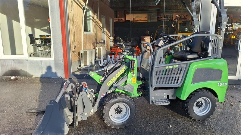 Danloader 1010E - 紧凑型装载机:图1 Danloader 1010E - 紧凑型装载机:图1