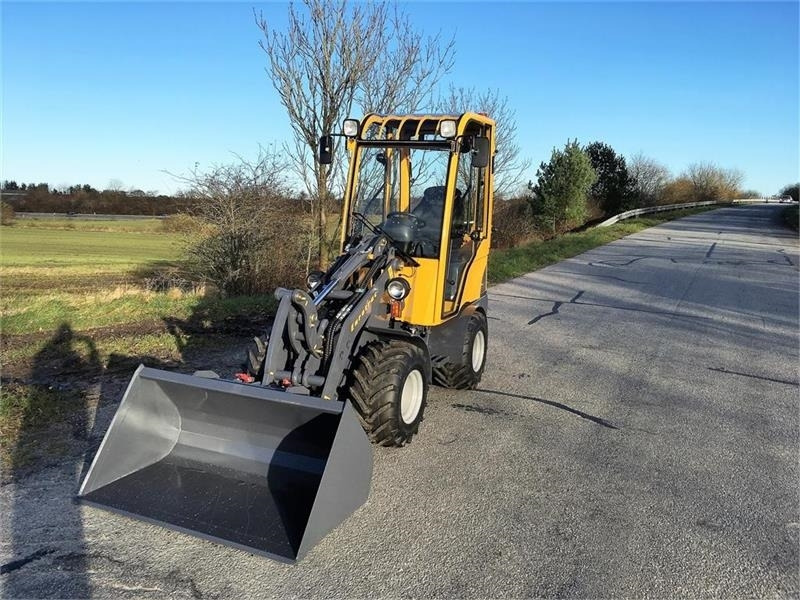 Eurotrac W11 Lav tårn og førerhus  - 紧凑型装载机:图2 Eurotrac W11 Lav tårn og førerhus  - 紧凑型装载机:图2