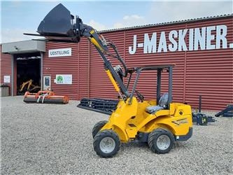 Eurotrac W11 Teleskoparm  - 紧凑型装载机:图1 Eurotrac W11 Teleskoparm  - 紧凑型装载机:图1